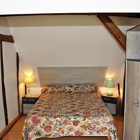 Gite De Charme Pres Des Chateaux De La Loire Avec Jardin, Terrasse Et Equipements Pour Familles - Fr-1-381-359 Azay-sur-Cher Екстер'єр фото